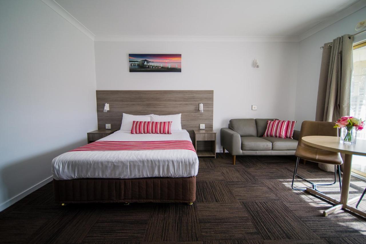 Hamilton'S Queanbeyan Motel Ngoại thất bức ảnh