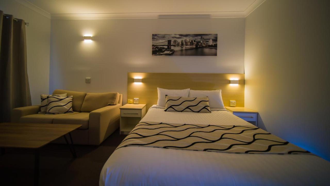 Hamilton'S Queanbeyan Motel Ngoại thất bức ảnh