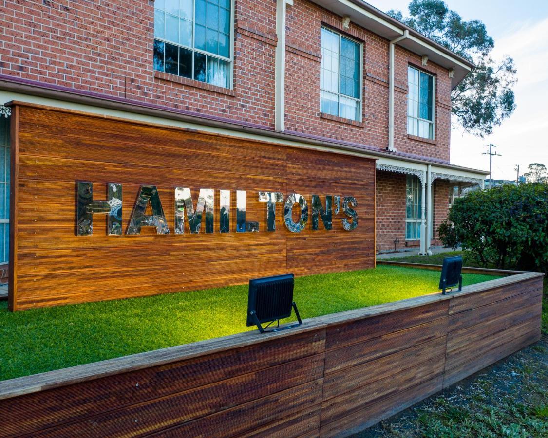 Hamilton'S Queanbeyan Motel Ngoại thất bức ảnh