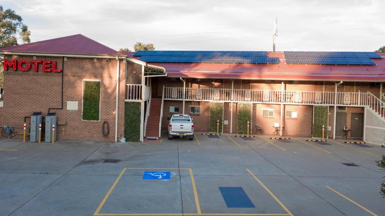 Hamilton'S Queanbeyan Motel Ngoại thất bức ảnh
