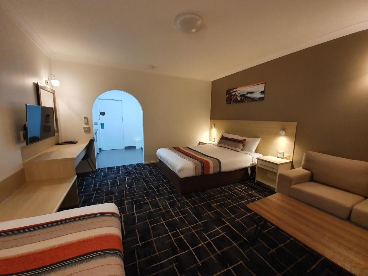 Hamilton'S Queanbeyan Motel Ngoại thất bức ảnh