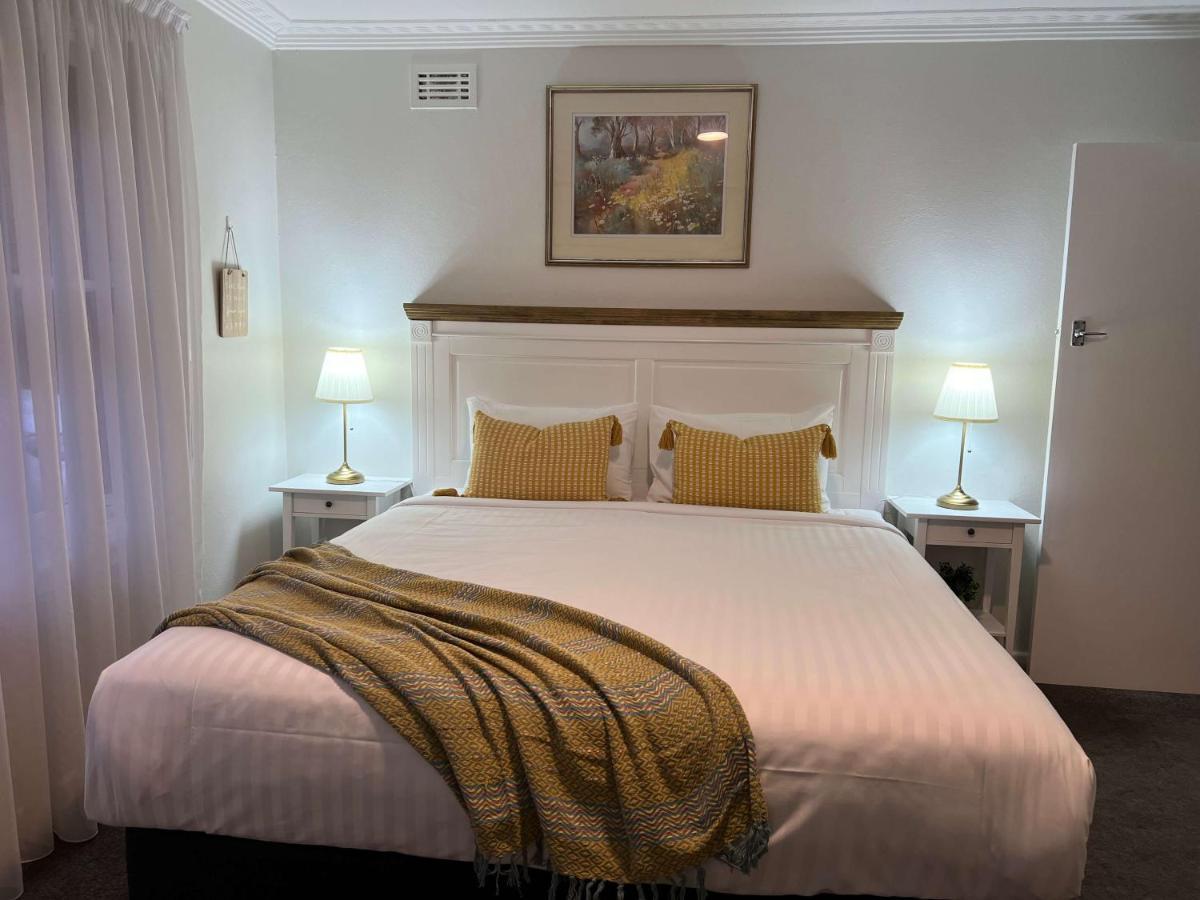 Hamilton'S Queanbeyan Motel Ngoại thất bức ảnh