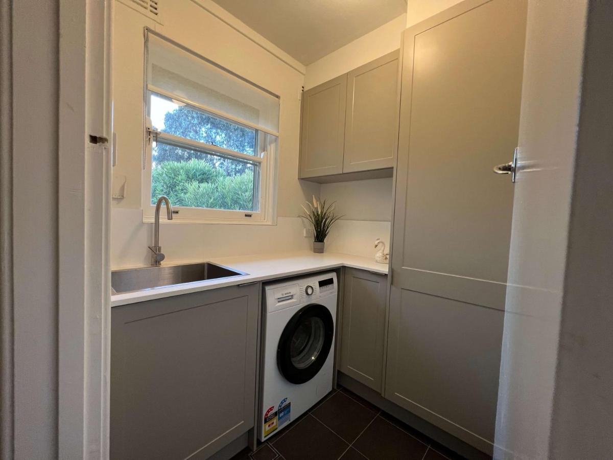 Hamilton'S Queanbeyan Motel Ngoại thất bức ảnh
